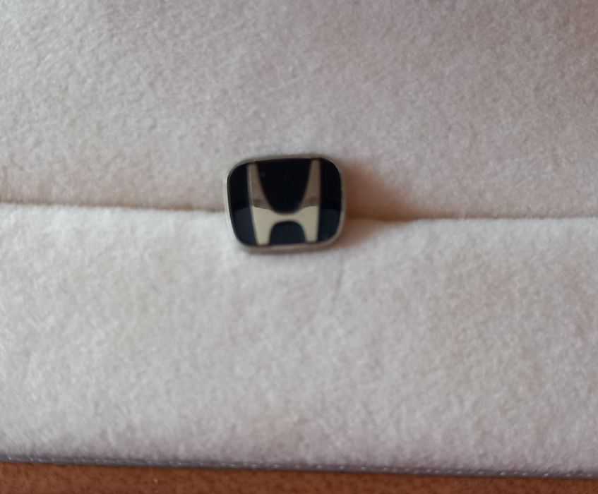 Pin HONDA przypinka