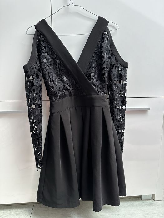 Nowa Elegancka sukienka