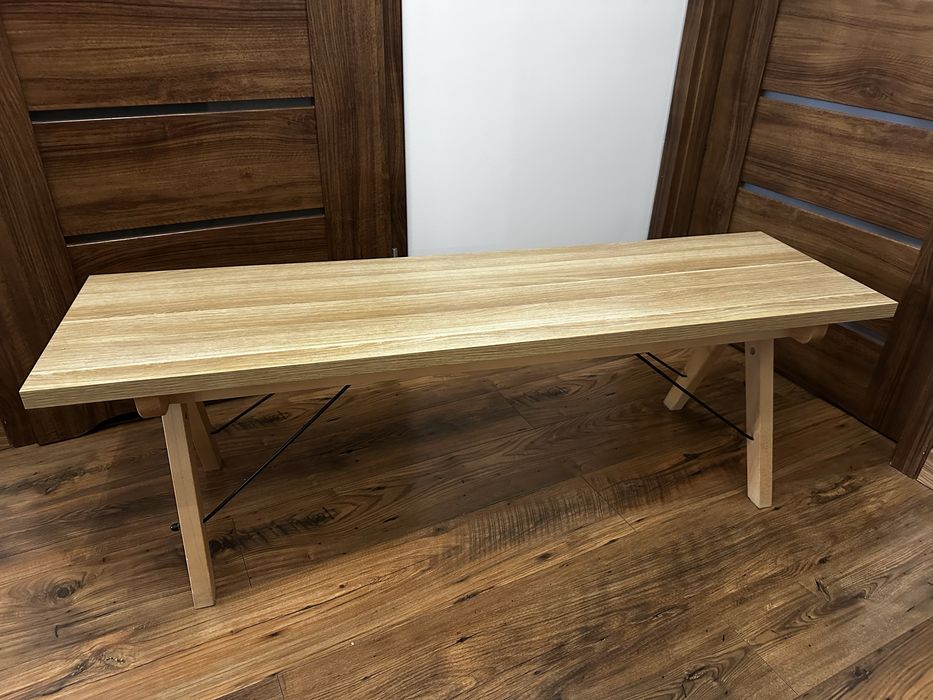 Jasna solidna drewniana ławka 40x140