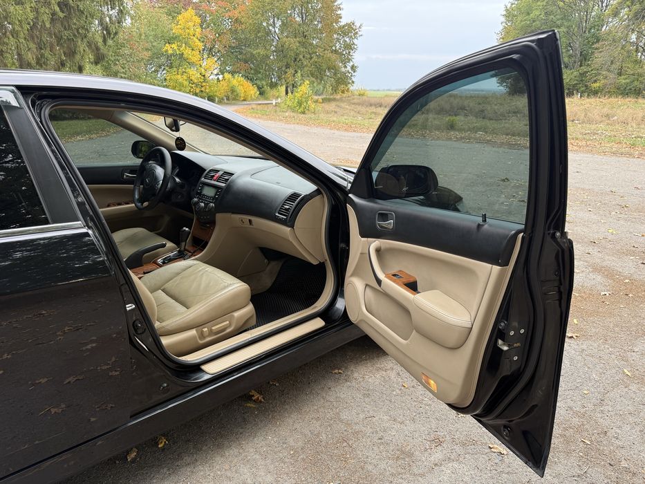 Honda Accord 2,4