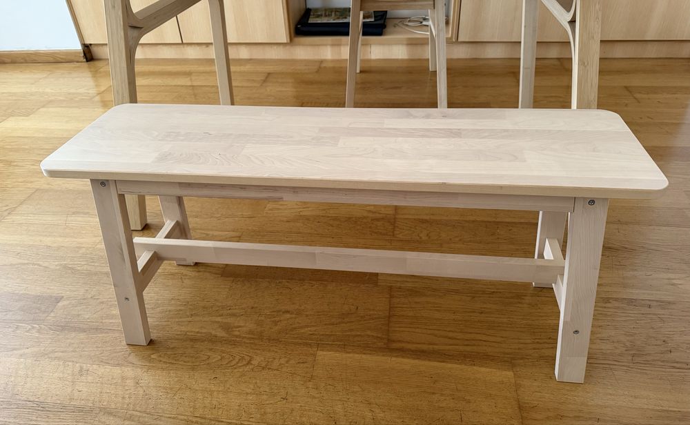 Banco de madeira bege Ikea