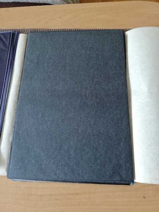 kalki biurowe nowe fioletowe 44 szt  i czarne 89 szt  A4