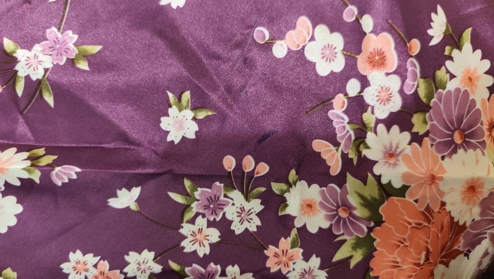 традиційний японський офіційний одяг для дівчаток