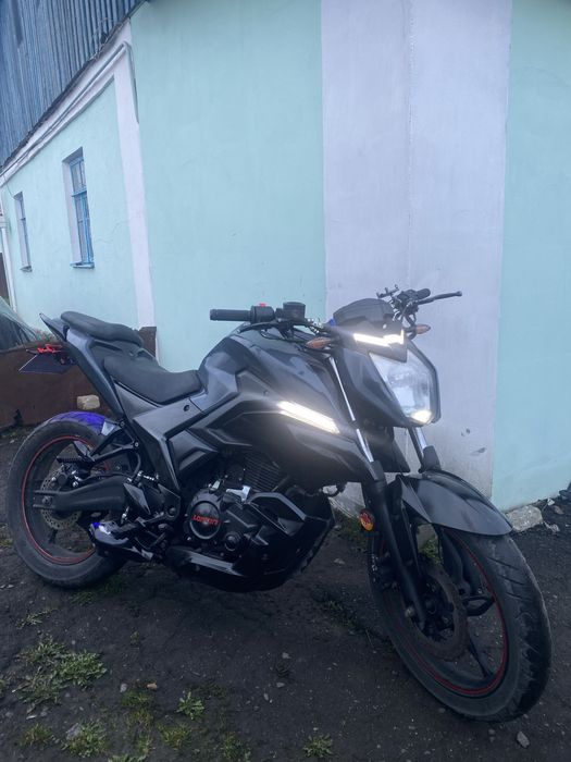 Мотоцикл Loncin cr4
