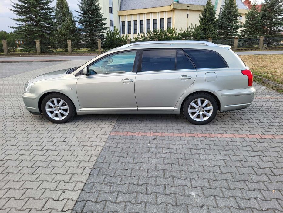 Sprzedam Toyota Avensis T25 Kombi 2.0D4d