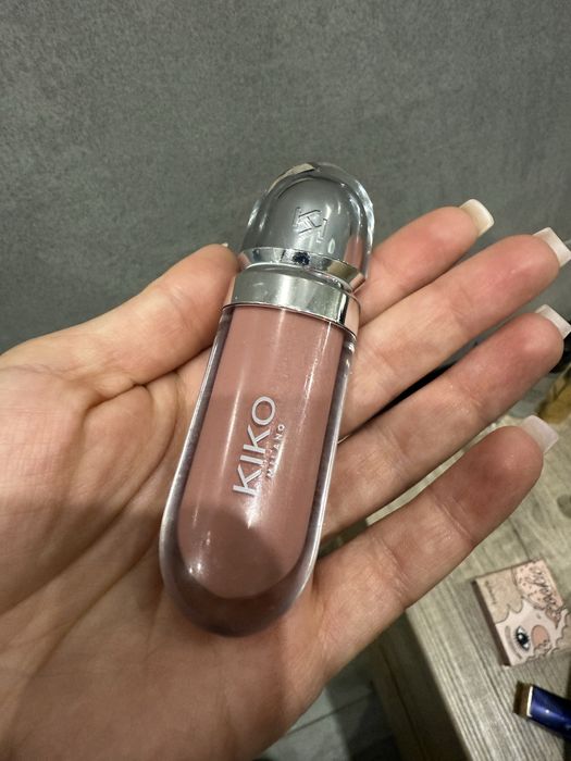 Продам косметику одним лотом. 9 позицій .Оригінал .