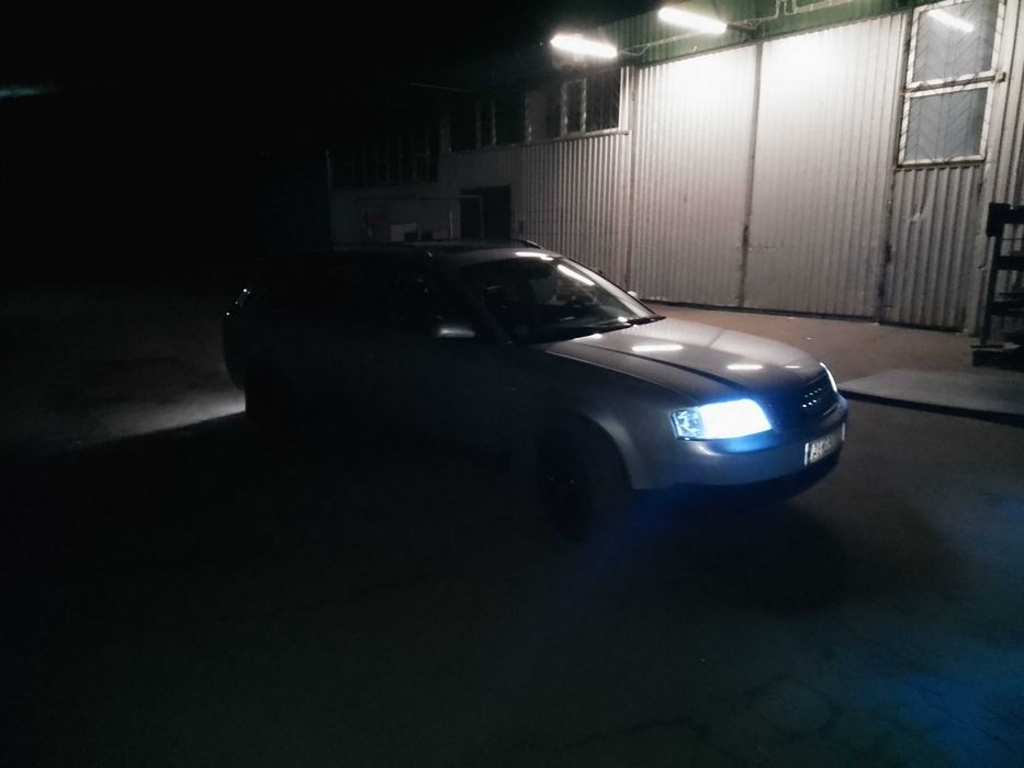 Автомобіль AUDI A6 C5 2,5 дизель QUATTRO
