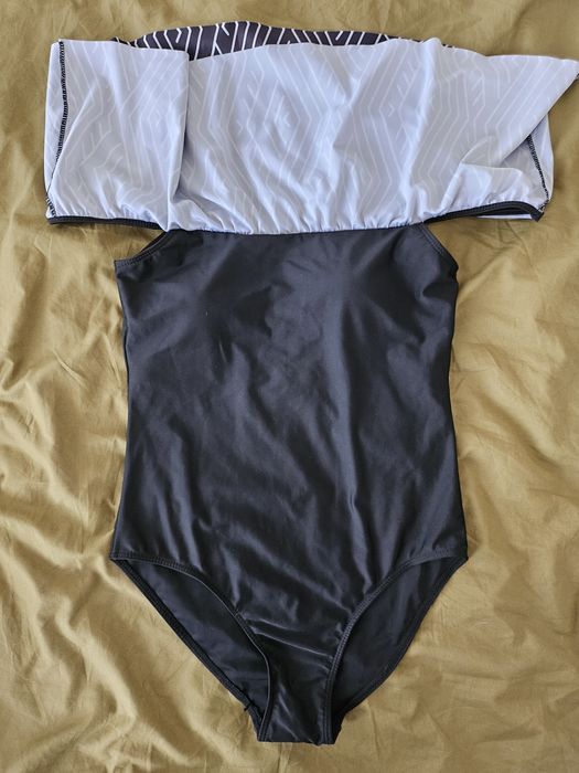 Kostium kąpielowy M/L jednoczęściowy hiszpanka odkryte ramiona