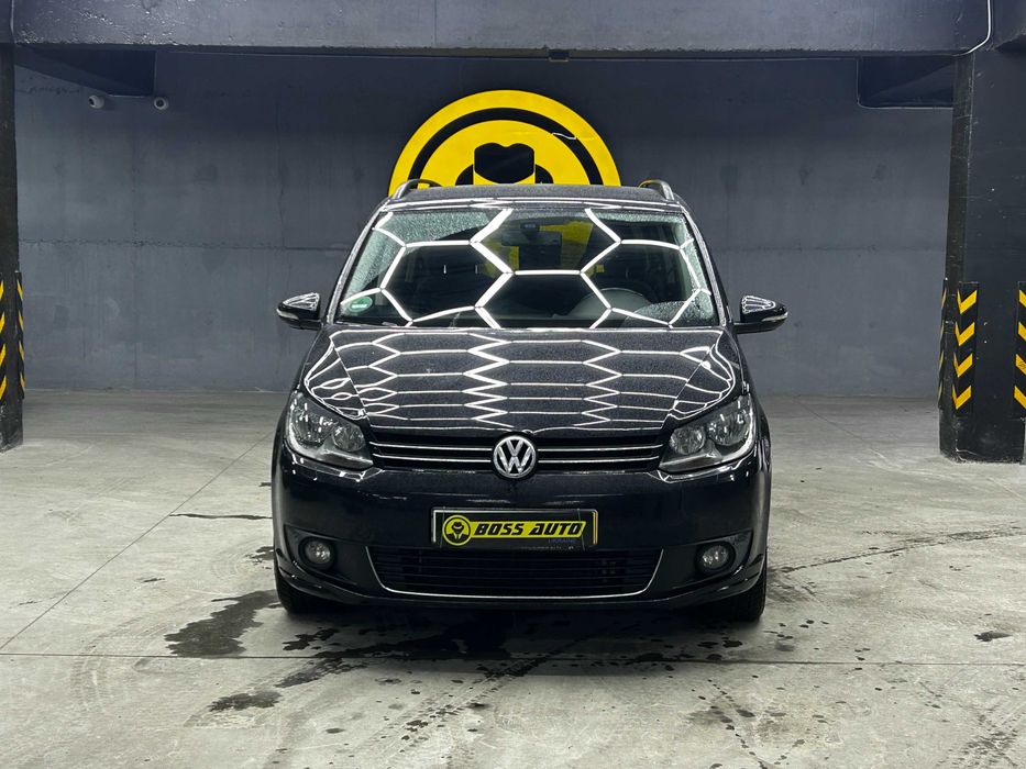 Volkswagen Touran 2011