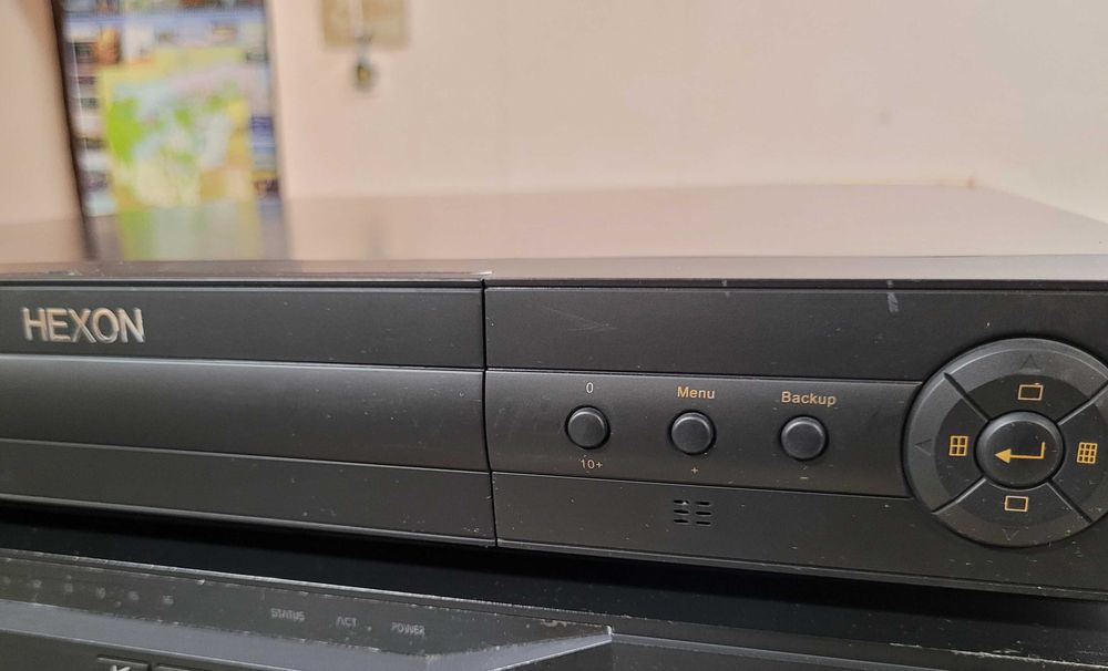 Rejestrator HEXON DS-2508HE 8CH DVR + dysk Seagate 1TB