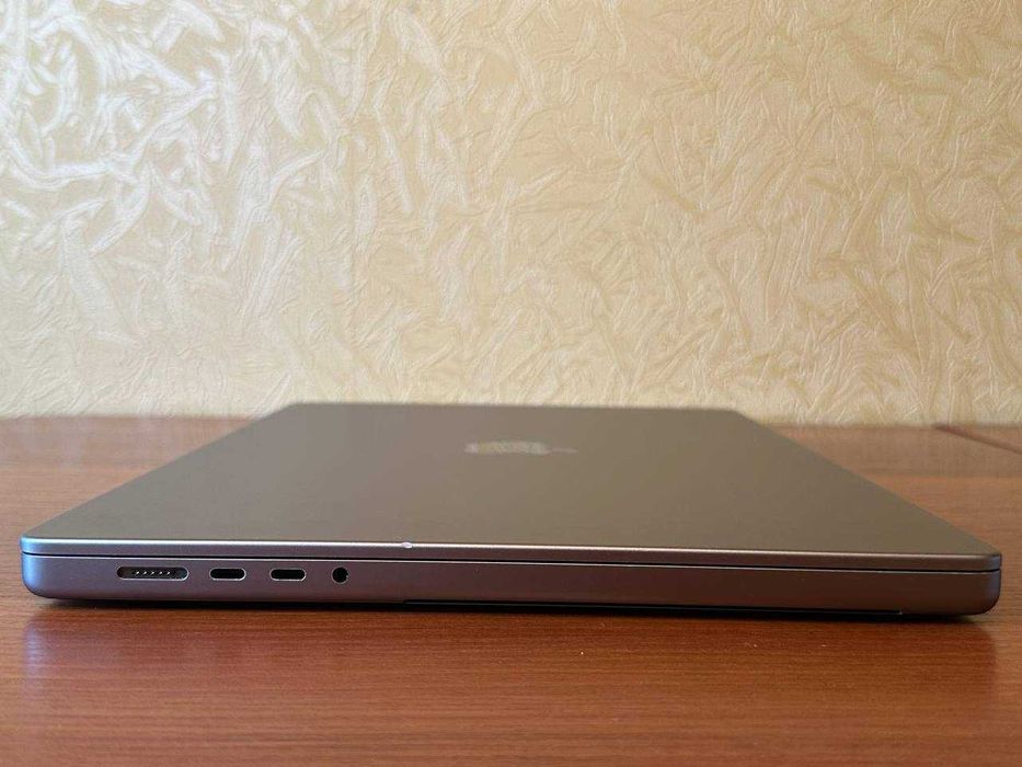 MacBook Pro 16 2021 16 512 m1 pro