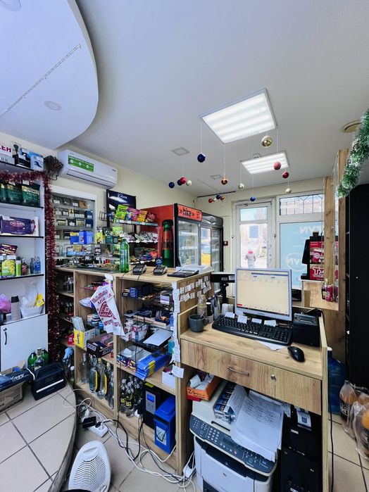 Продам магазин на зупинці Привокзальна площа (топ-місце)