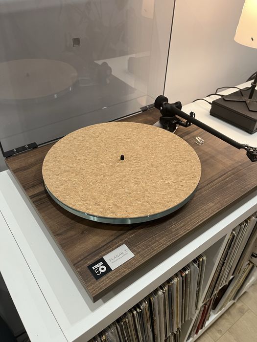 Gira-discos Rega Planar 3 50th AE