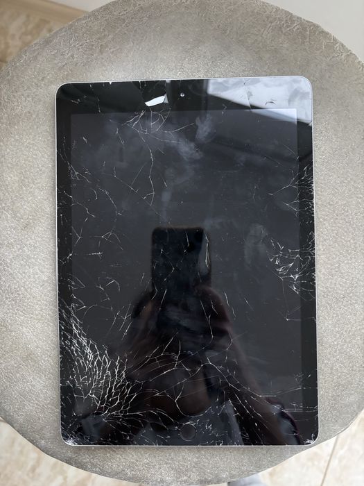 Планшет Apple Ipad 6 32 GB айпад 6-го покоління