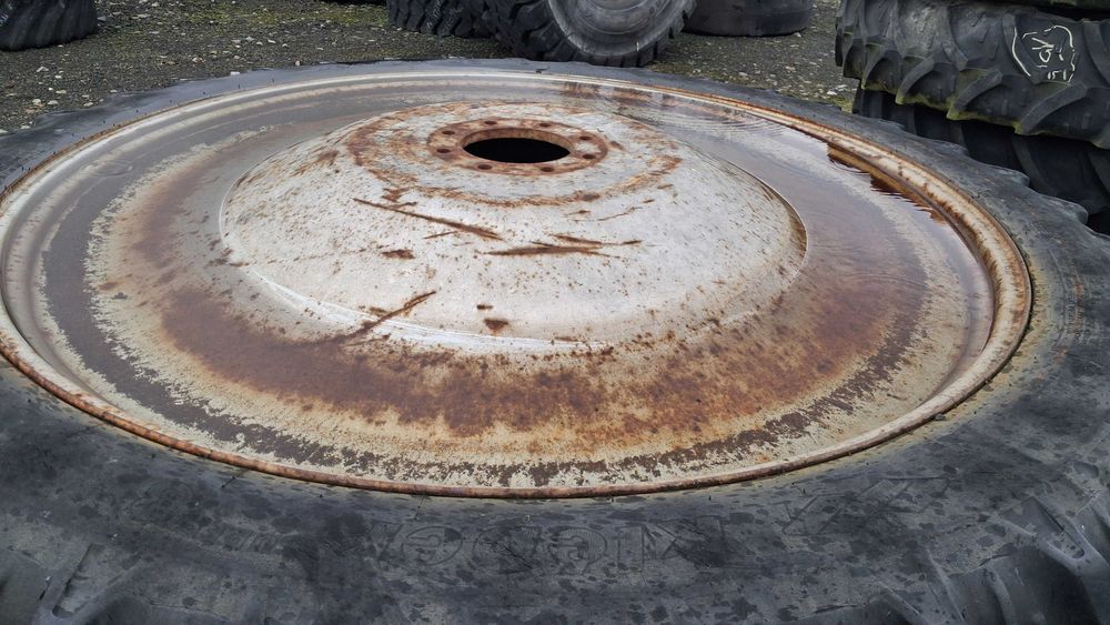 Felgi uprawowe poszerzajace 230/95r48 8x48 9.5r48 p.15cm MF Claas case