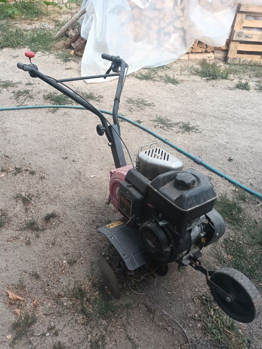 Moto enxada Honda