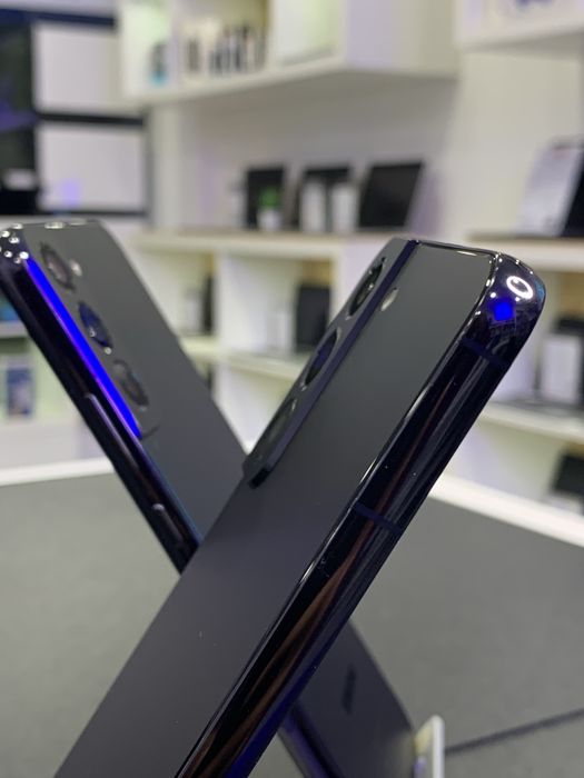 Samsung Galaxy S22+ (Plus) 5G 6.6''Dual SIM 8GB/128GB ( Loja física)