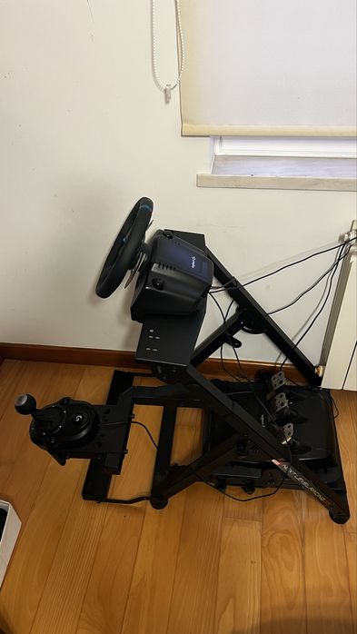 Vendo Logitech G29 com mudanças (shifter) e suporte incluído