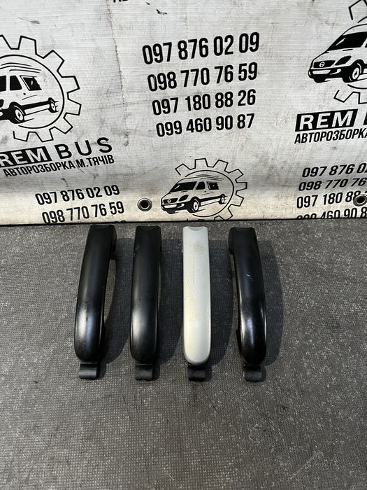 Ручка передніх дверей VW T5 / T6 / Touran / Caddy ліва права