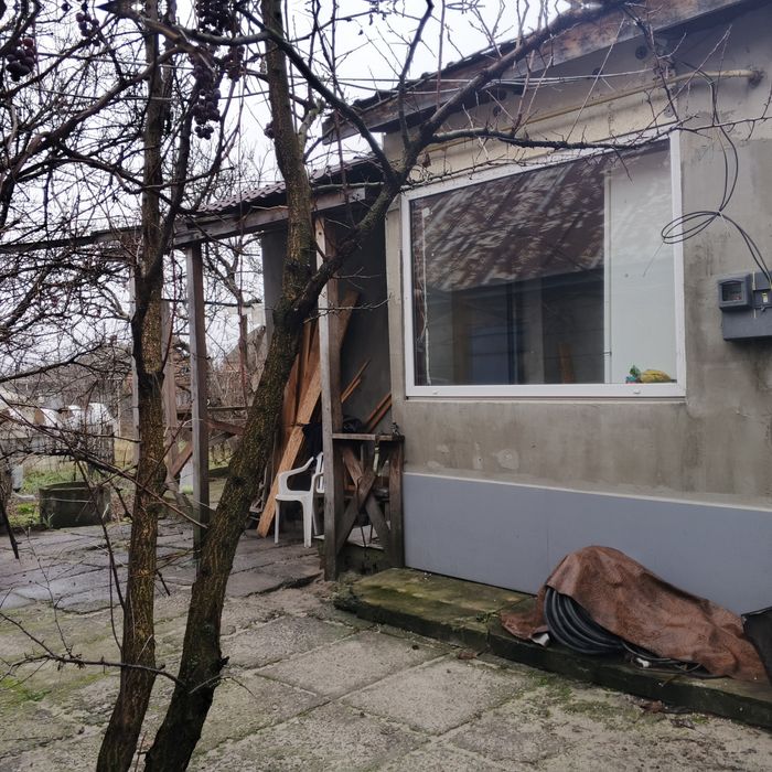 Продаю добротный кирпичный дом в живописном р-не г Мерефа