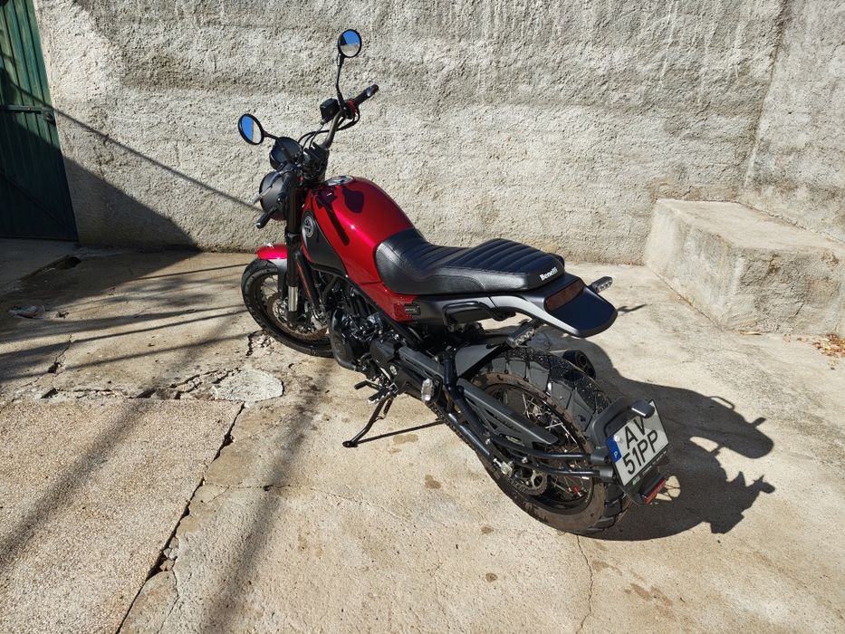 Benelli Leoncino 500 Trail