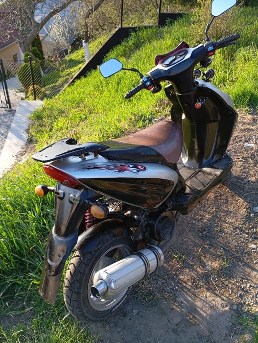 Продам скутер дефіант велон 125 кубів