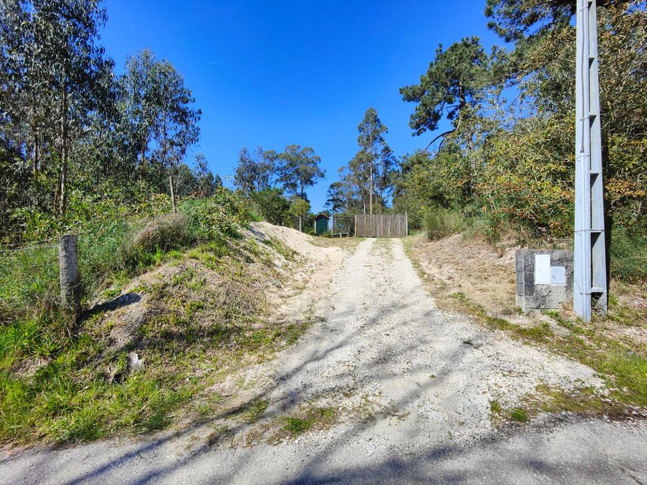 Quintinha Rústica com Moradia T2 pronta a Habitar