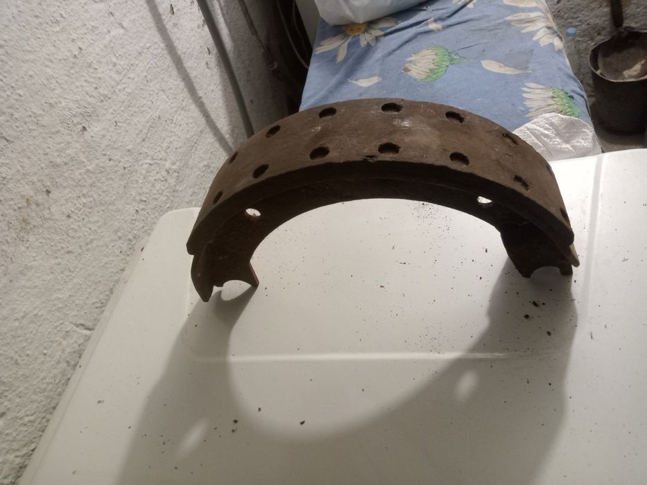 Колодка гальмівна прицепа  2-ПТС-6