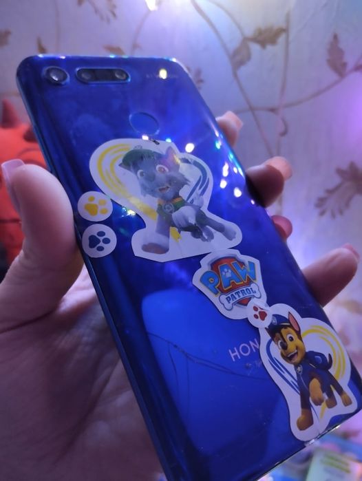 Honor View 20 6/128gb