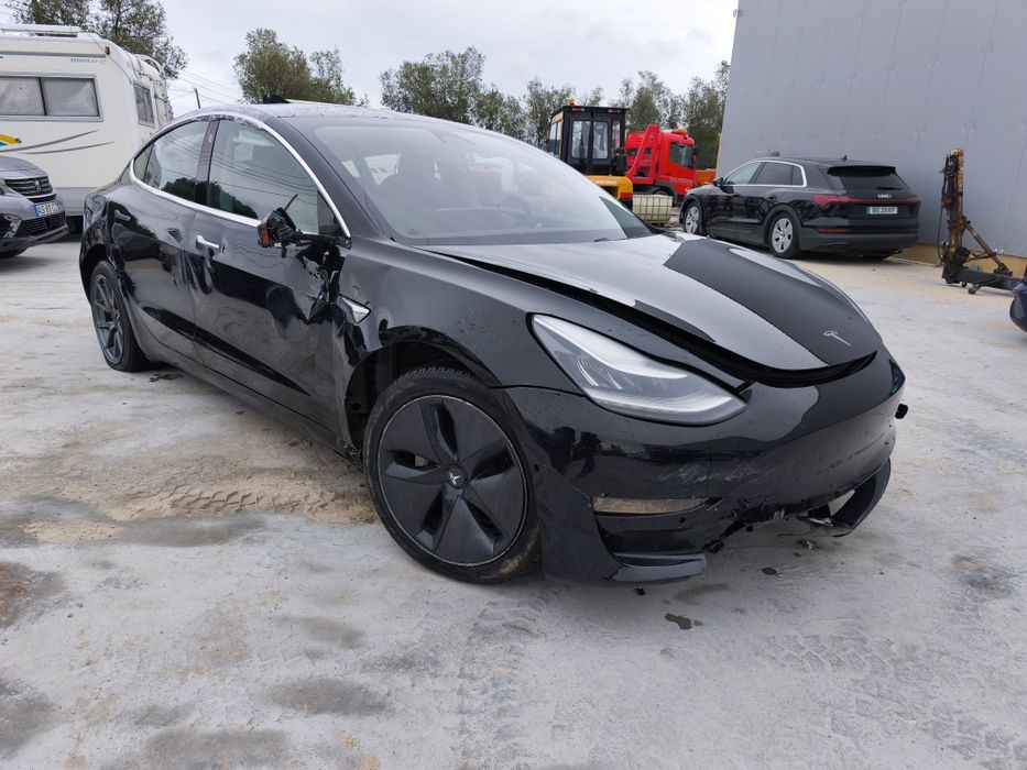 Tesla 3 dual motor