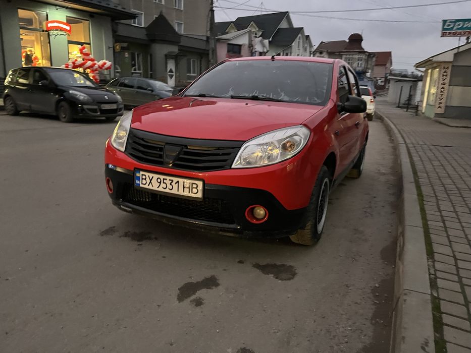 Dacia Sandero 1.4 газ/бензин. Обмін.
