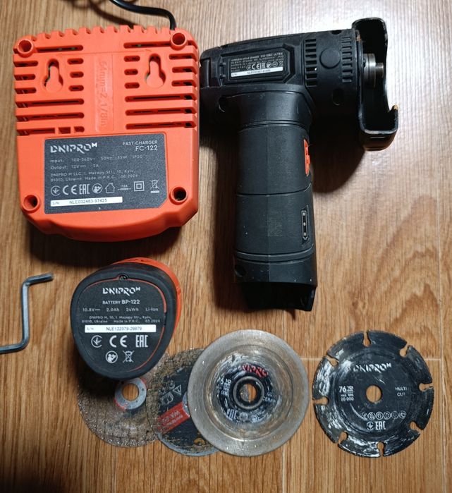 Акумуляторна болгарка CG-12BC ULTRA
