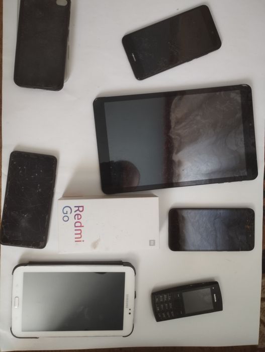 Планшети + телефони