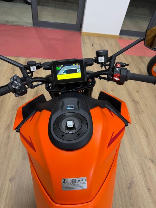 Ktm 1390 Super Duke R nova com tech pack