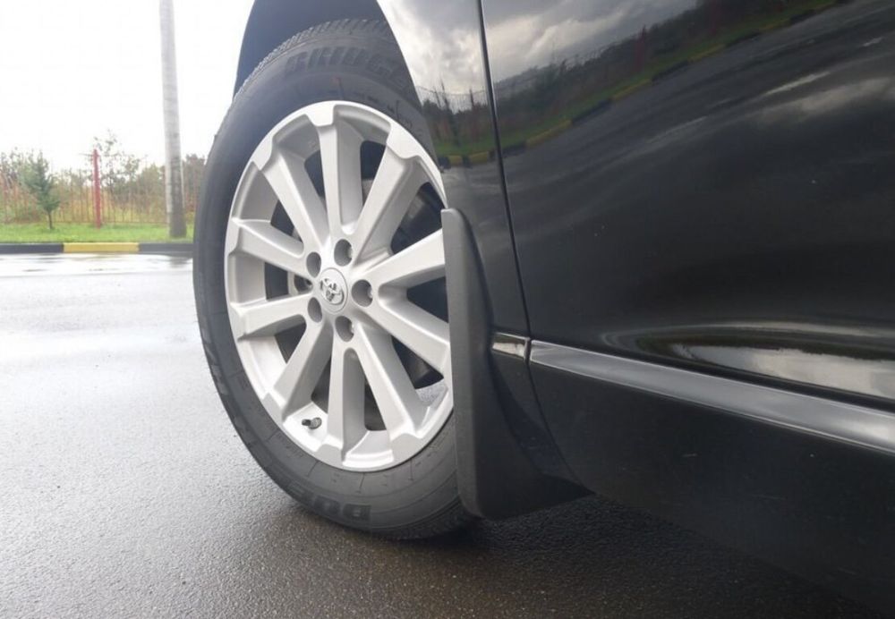 Бризковики Toyota Venza 2009-2016 комплект 4шт