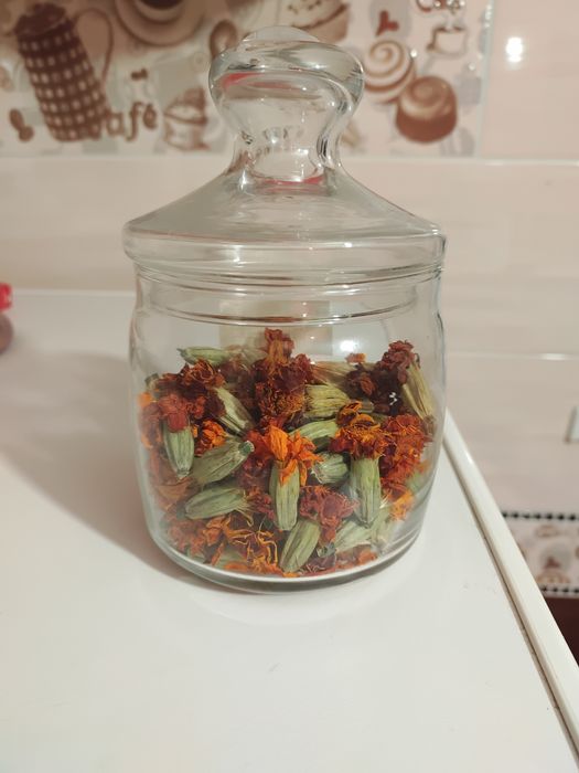 Чорнобривці сушені.