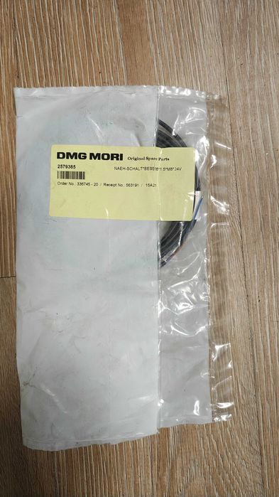 czujnik indukcyjny BALUFF bes 516-324-sa64-eo-c-pu-03