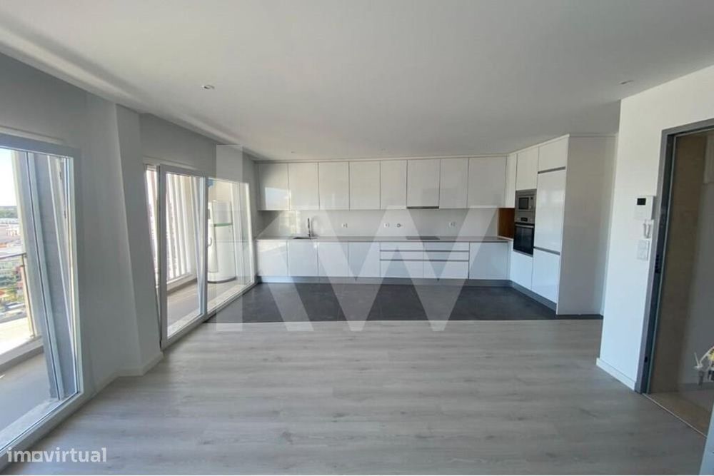 Novo T2 em construção, Corroios