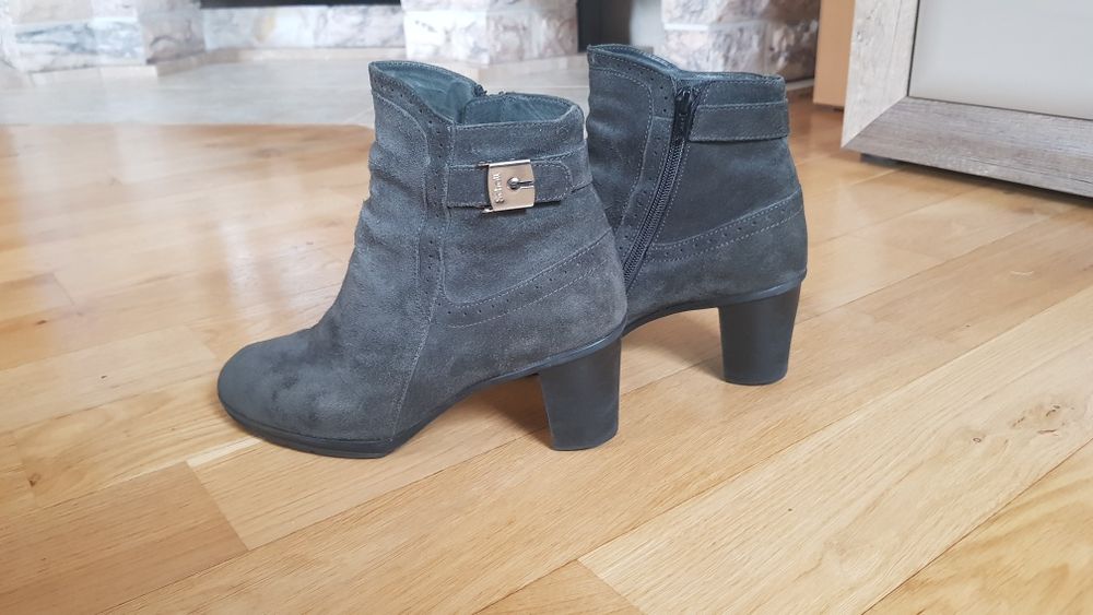 Botki damskie w rozmiarze 38, Scholl