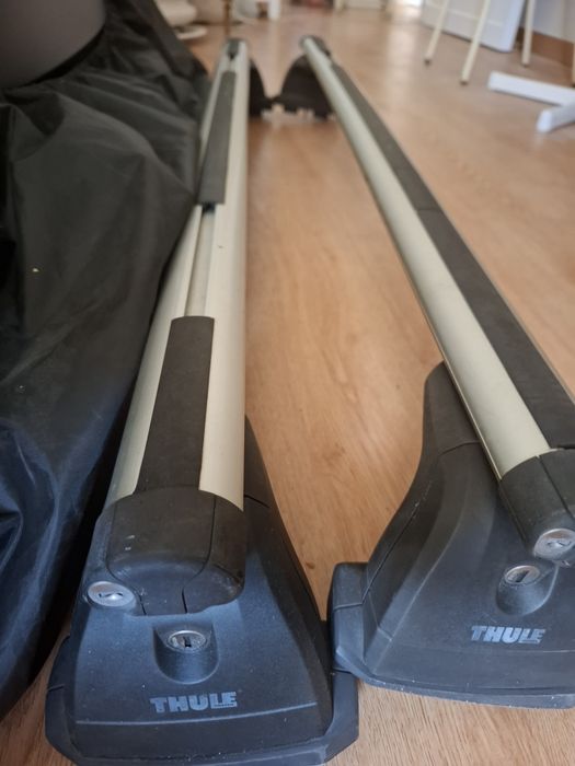 Barras de tejadilho thule ford smax 2006 e mala norauto bermude 100