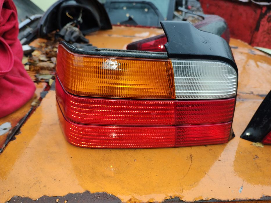Lampy tył tylne BMW E36 komplet