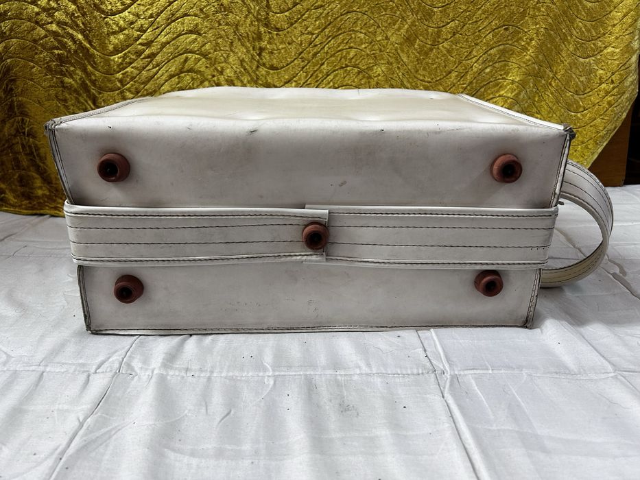 Cooler Antigo/Geleira Gelados Olá