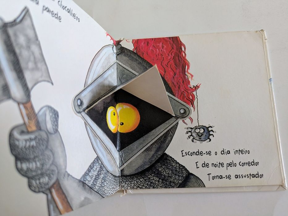 Livro pop-up, coleção Arrepios, Fantasmas, Texto Editora 1999