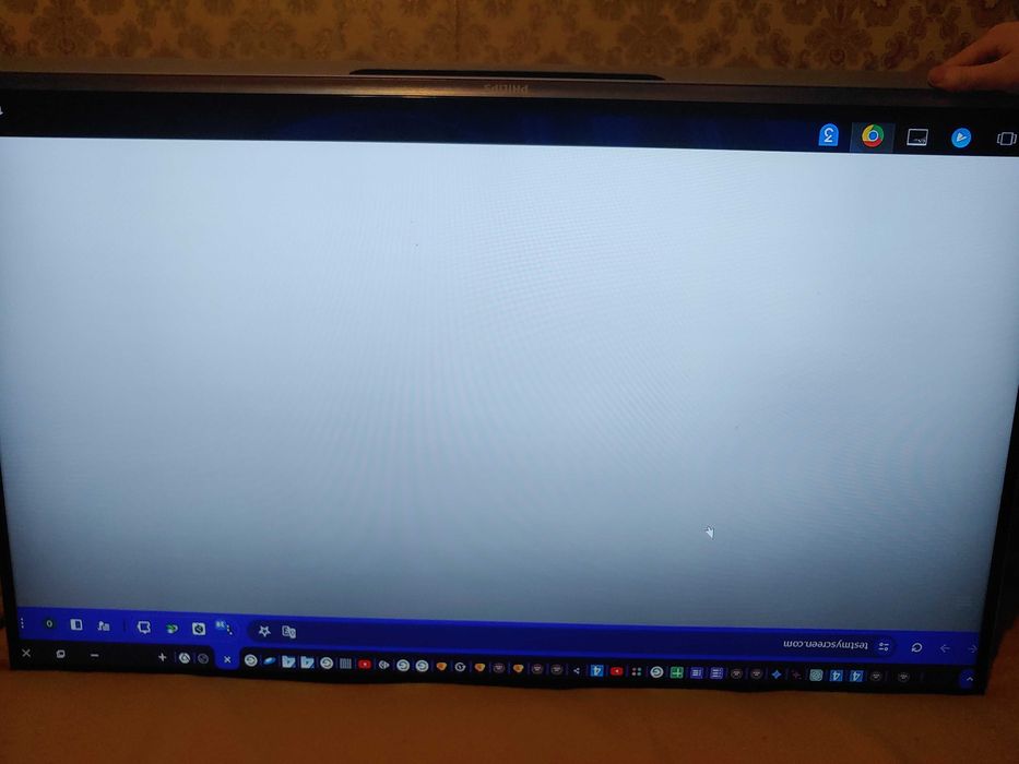 Телевизор  FHILIPS 47PFL6877T/12 (1920x1080,)- не працює main плата.