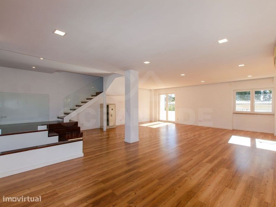 Moradia T4 + 1 em Tercena