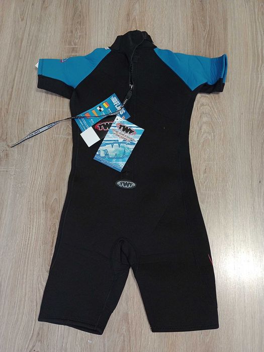 Nowa pianka neoprenowa do pływania 3 mm TWF rozmiar K14 na 12-13 lat