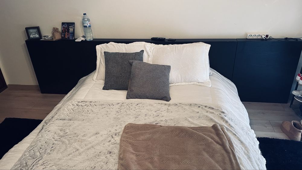 Cama de Casal em Ótimo Estado - 220x190cm