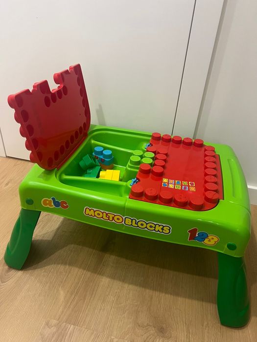 Mesa legos e boneco transporte MOLTO