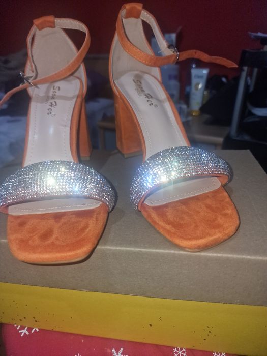 Sandalias de salto laranja