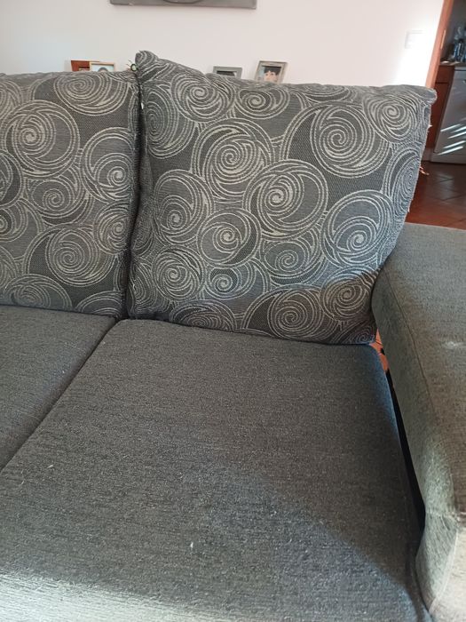 Sofá com  chaise longue